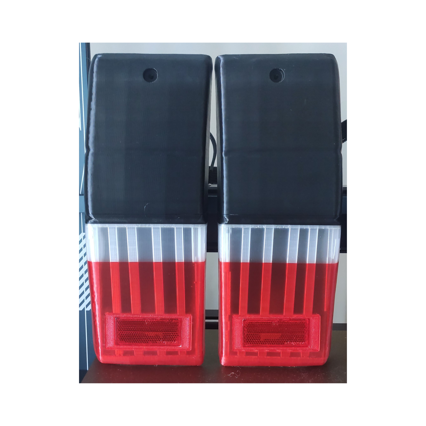 Nissan Patrol 260 - Farolins Traseiros